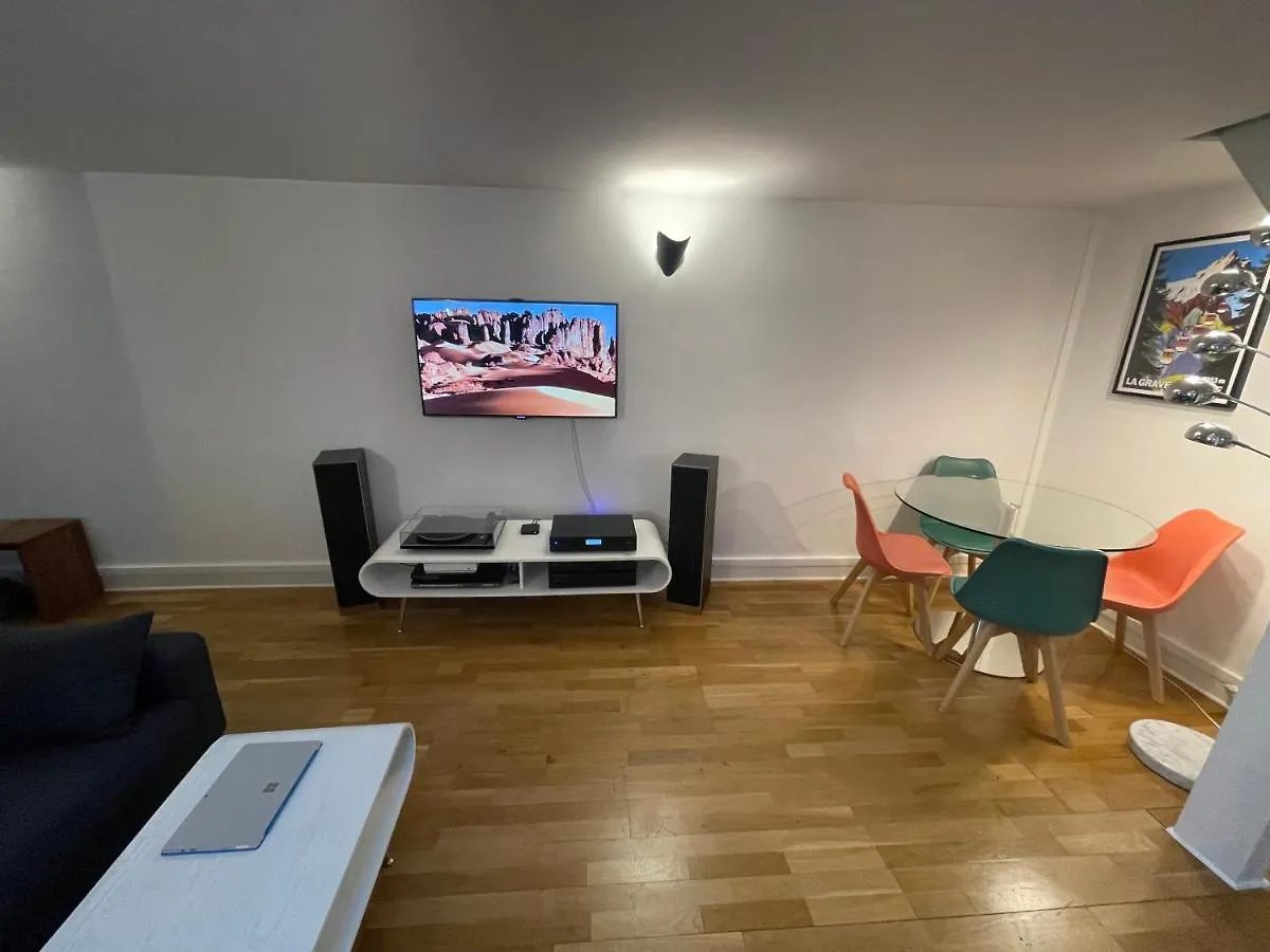 Duplex De Charme Apartment Paris France